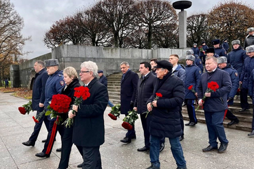 В Петербурге почтили память погибших сотрудников органов внутренних дел