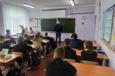 Безопасный сентябрь. Областные пожарные провели  профилактические мероприятия в садах и школах