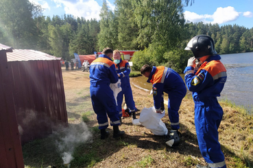 Областные спасатели приняли участие в учениях по противостоянию опасным заболеваниям животных