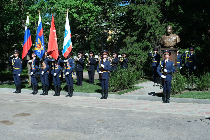 В Санкт-Петербурге открыли памятник Михаилу Галкину-Враскому